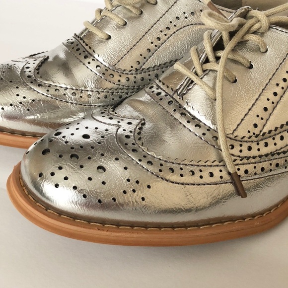 Wanted Wingtip Oxfords - Picture 3 of 8